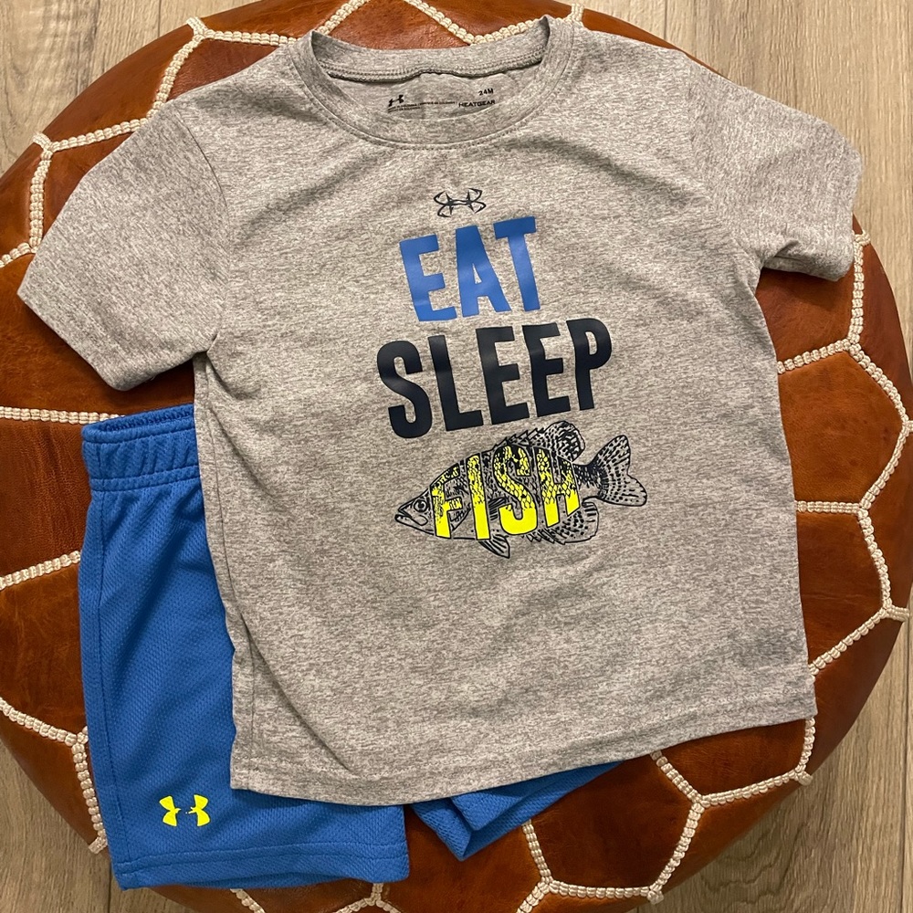 Under Armour 24 Mo Shirt + Short Set 🐟